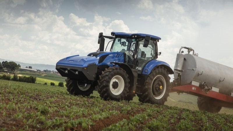 New Holland starts selling biomethane-powered tractor in Brazil